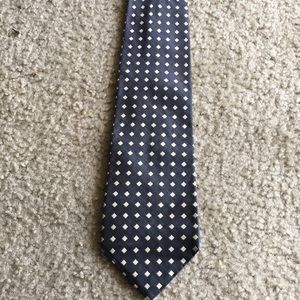 Perry Ellis Black And Tan Spotted Silk Tie